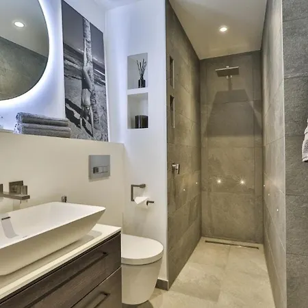 Le 120 M2 - Luxe, Piscine, Terrasse Et Garage