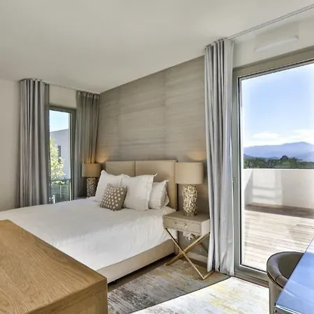 Le 120 M2 - Luxe, Piscine, Terrasse Et Garage * Nice